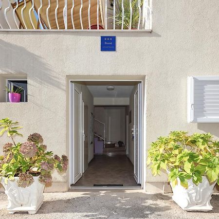 Apartment Oaza Vrboska Dış mekan fotoğraf