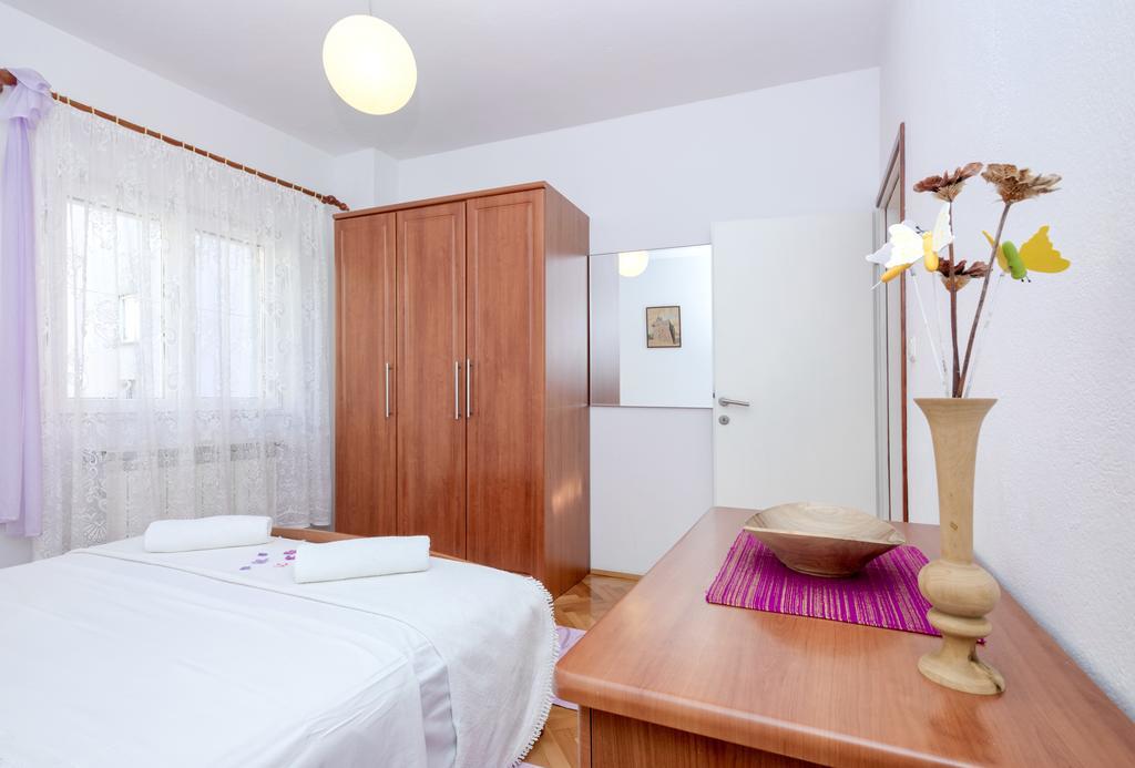 Apartment Oaza Vrboska Dış mekan fotoğraf
