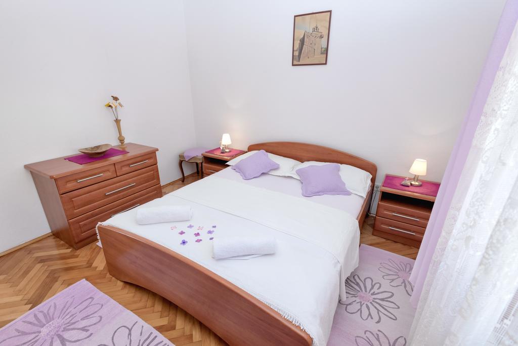 Apartment Oaza Vrboska Dış mekan fotoğraf