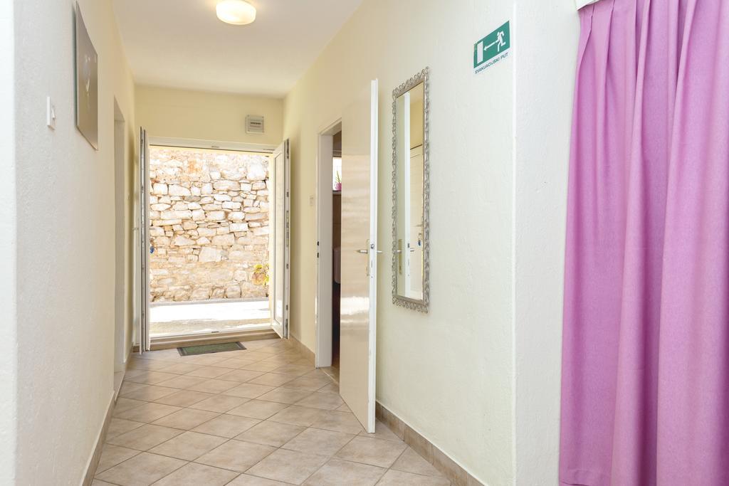 Apartment Oaza Vrboska Dış mekan fotoğraf