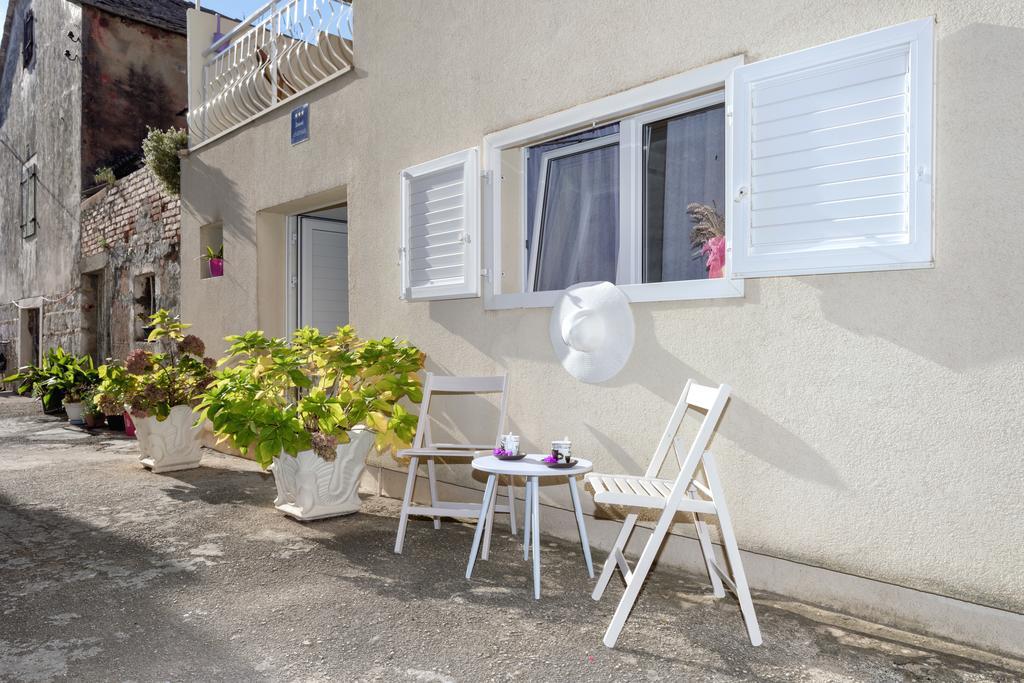 Apartment Oaza Vrboska Dış mekan fotoğraf